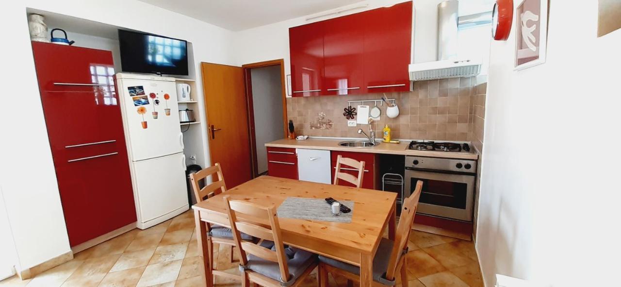 Apartment Monte Zaro Pula Buitenkant foto